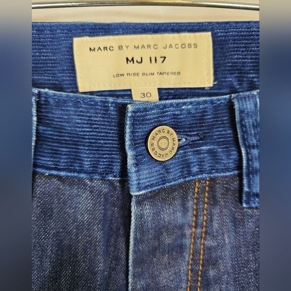 Marc by Marc Jacobs low-rise slim Tapered fit denim blue jeans with black back - Picture 2 of 5